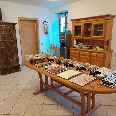 Taxus Hostel Pieve Tesino Dış mekan fotoğraf