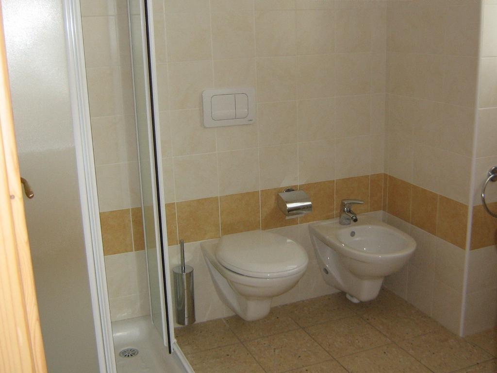 Taxus Hostel Pieve Tesino Oda fotoğraf
